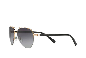 Best Sunglasses for Diamond Face Shape