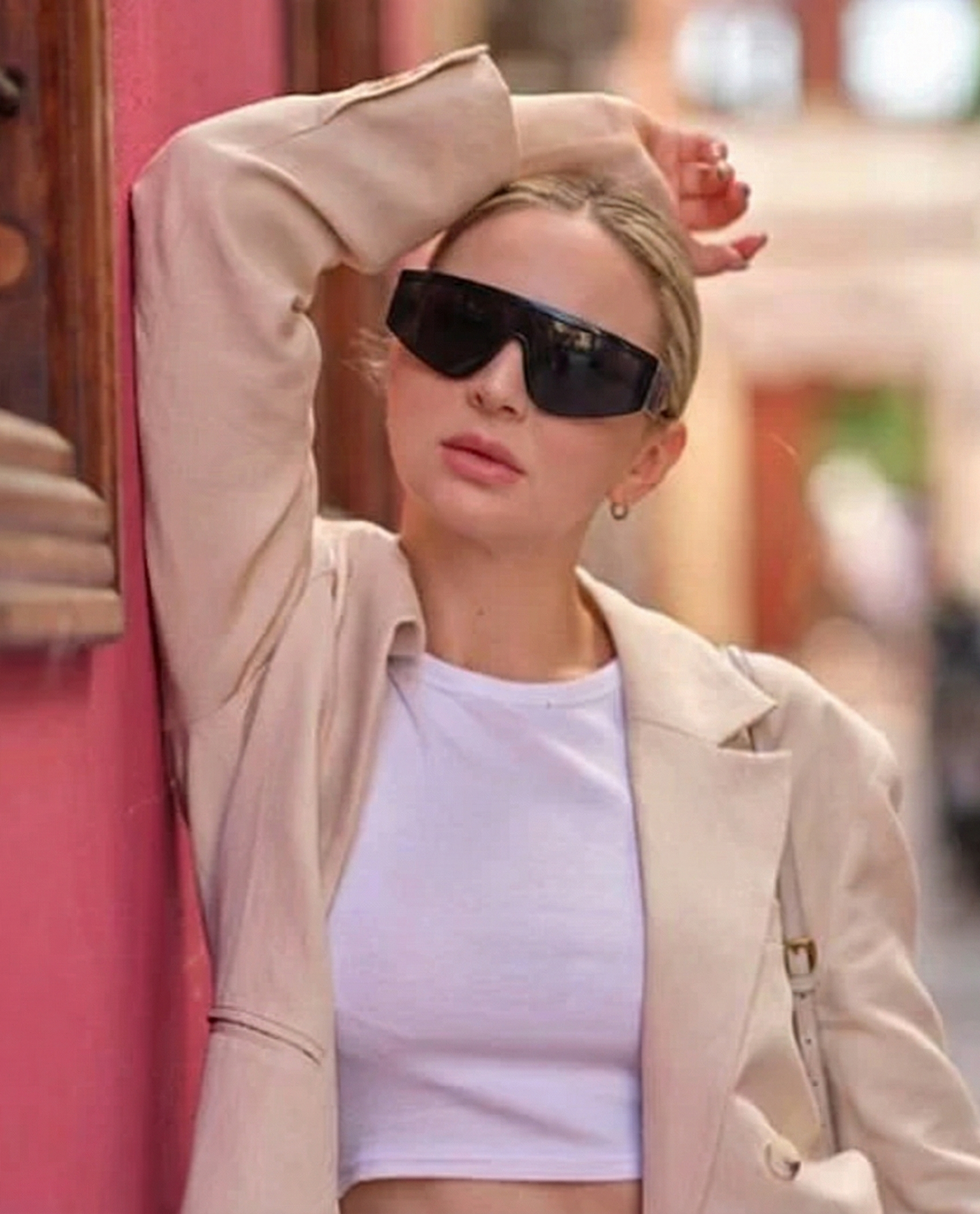 lookbook image shop_this_look_AVdw3f